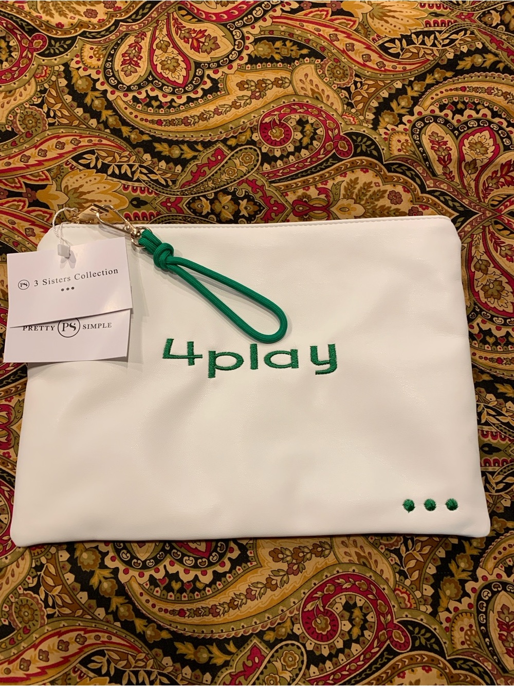 Pretty Simple “ 4 Play” zip Bag NEW